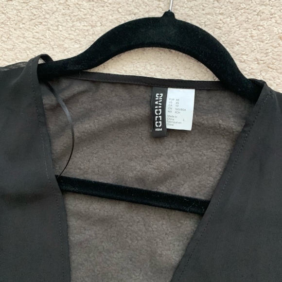 NWOT H&M Sheer Black Kimono Cardi - Picture 4 of 4